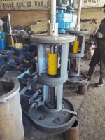 Belt side entry mixer